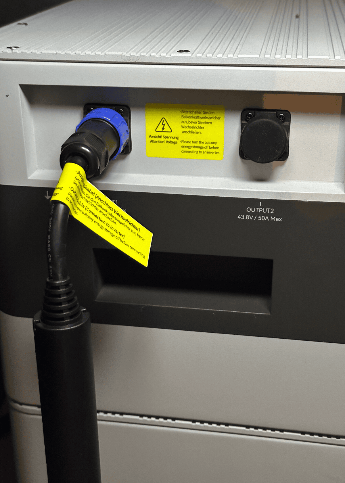 Anschlüsse für Wechselrichter am Sunlit BK215