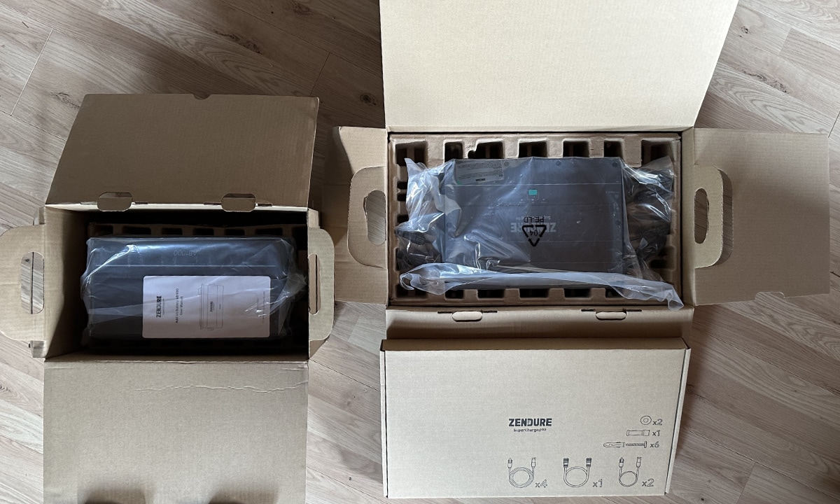 Zendure SolarFlow Lieferung Batterie und SmartHub